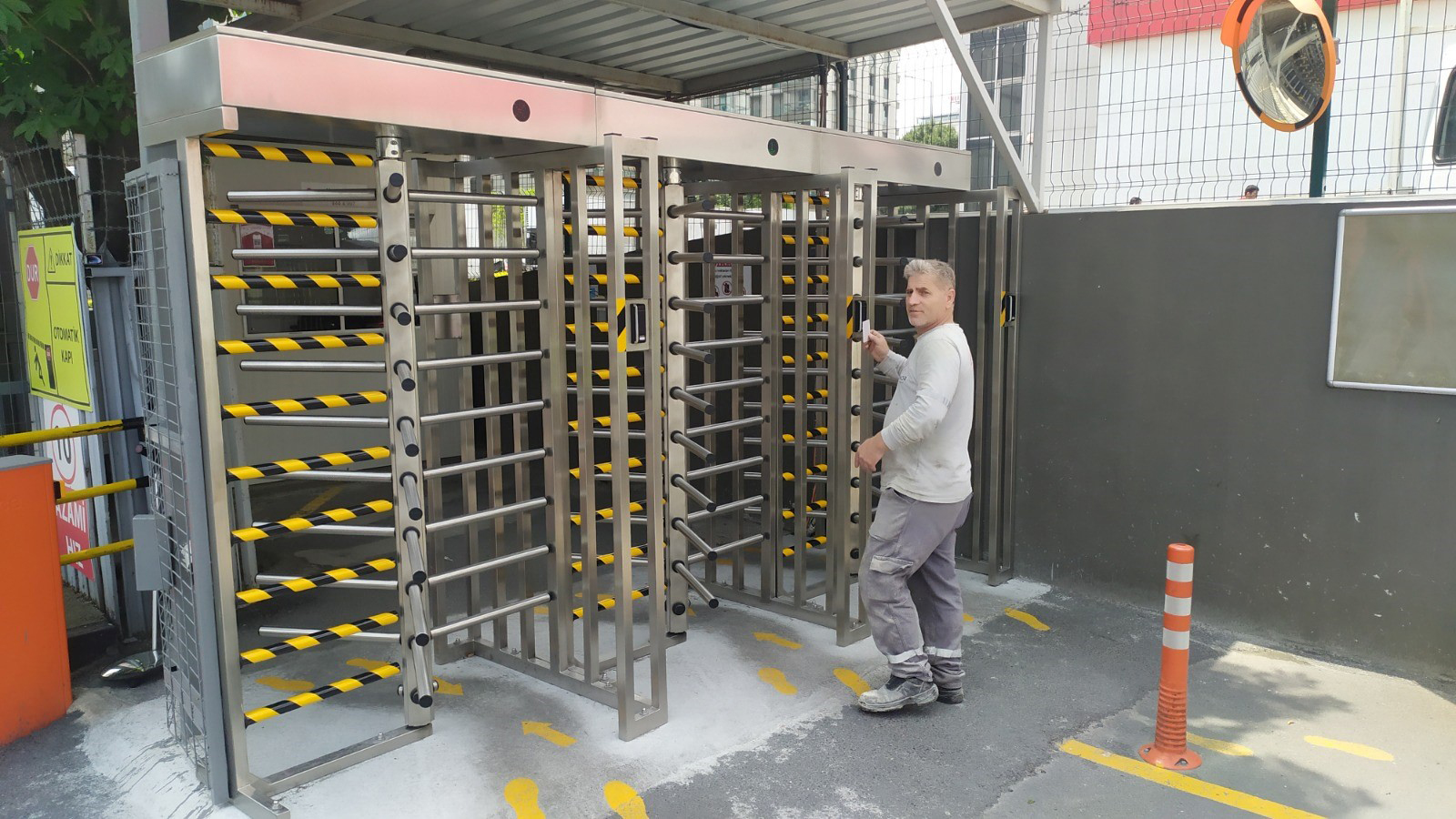 Installation of a full height security turnstile and card reader system at Yılmaz Plastik A.Ş.